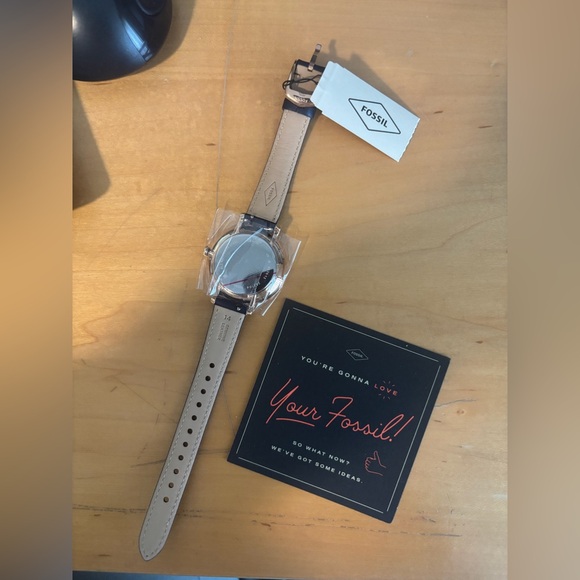 Fossil Jacqueline Women's Watch with Leather Band, Analog Watch Display - Picture 2 of 5